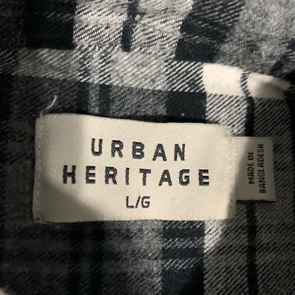 Urban Heritage Large Men’s Flannel - Picture 2 of 3